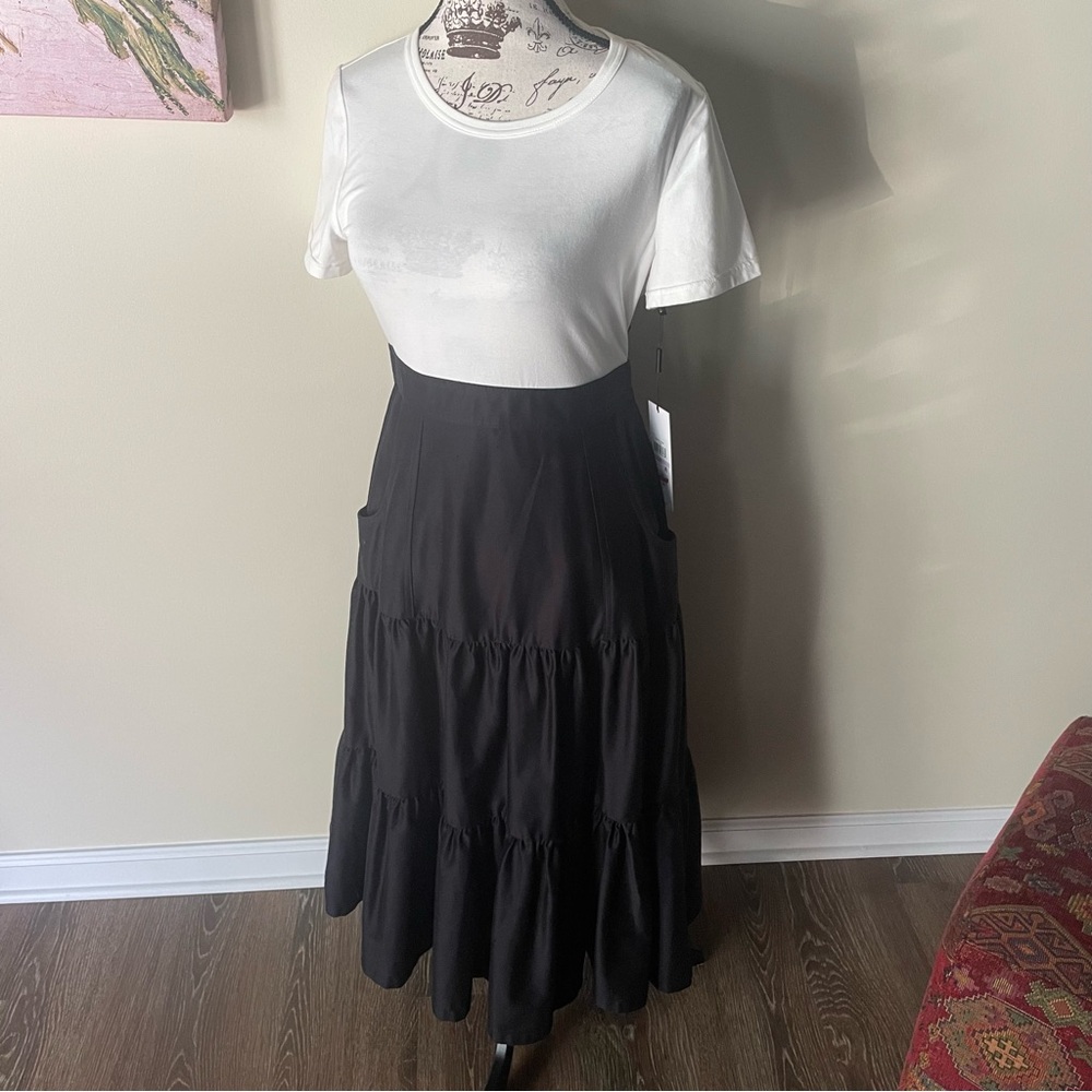 NWT Calvin Klein Black and White Tie Waist Dress - Size 6